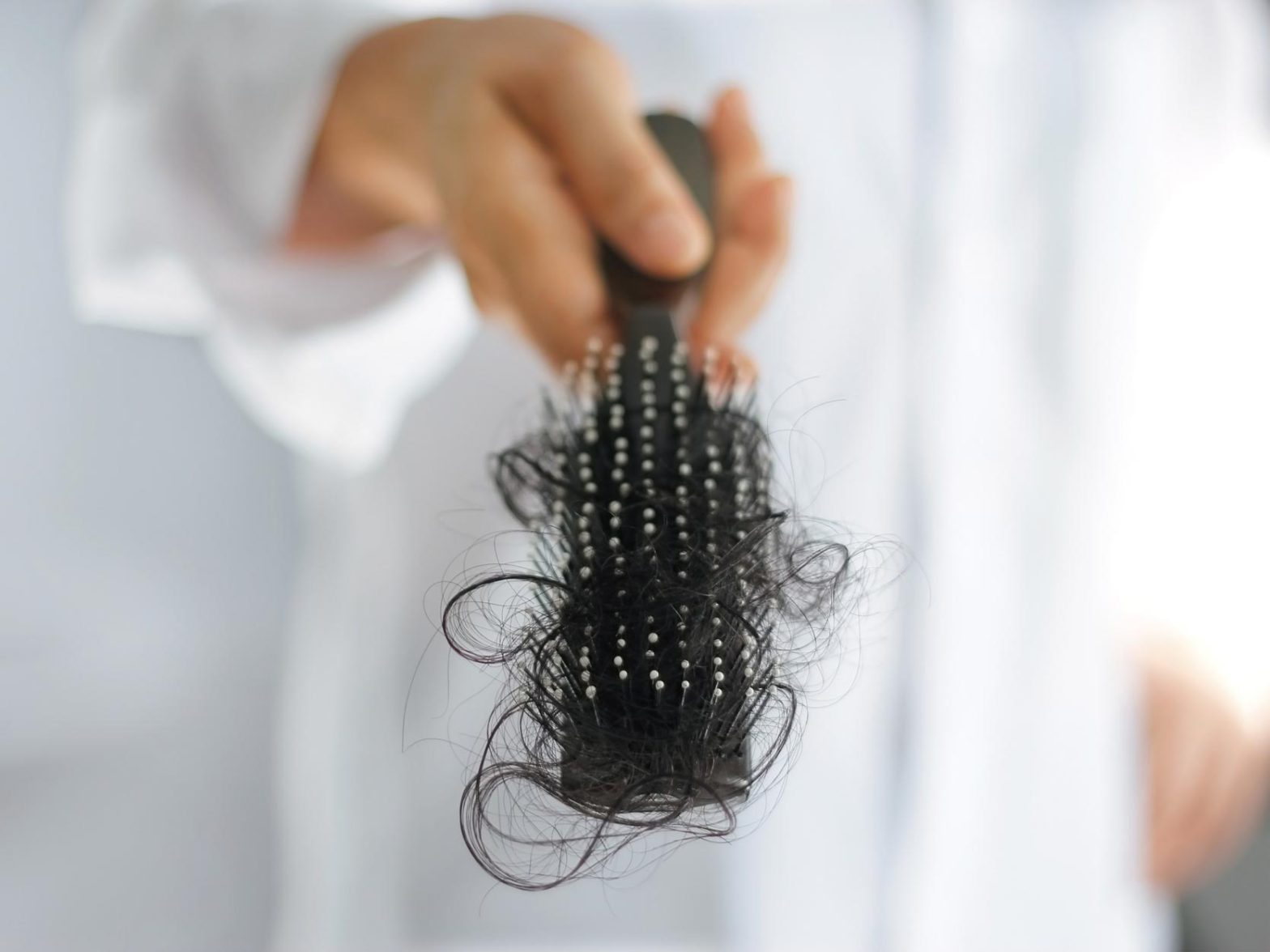 رفع ریزش مو و ابرو